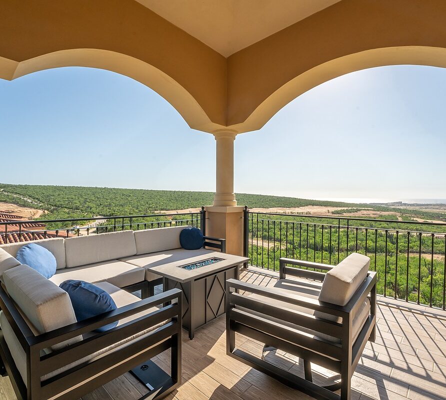 Mavila 2505 – NEW 3Bedroom Penthouse with Access to Golf and Restaurants!